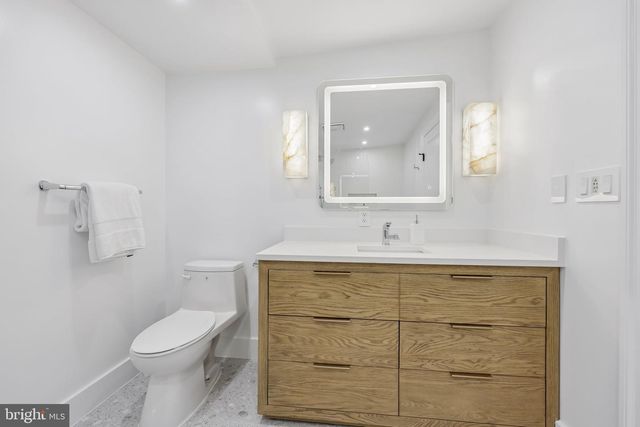 235 12TH ST SE, Washington, DC 20003