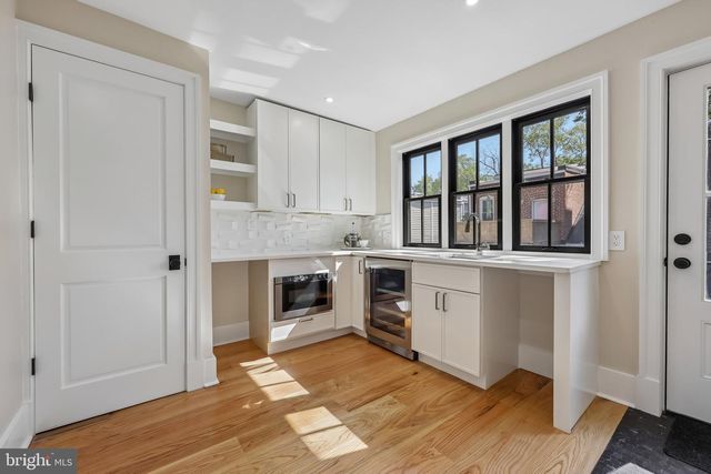 235 12TH ST SE, Washington, DC 20003