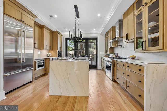 235 12TH ST SE, Washington, DC 20003