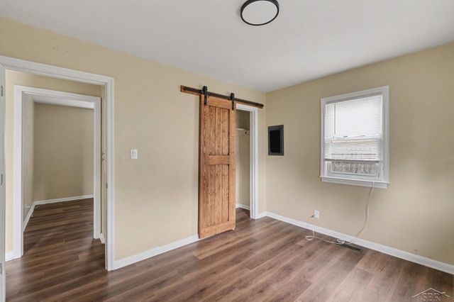 3001 Montana Avenue, Flint, MI 48506
