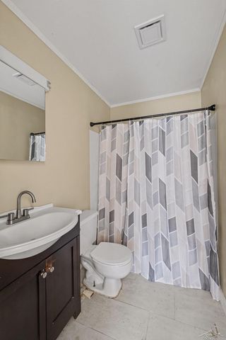 3001 Montana Avenue, Flint, MI 48506