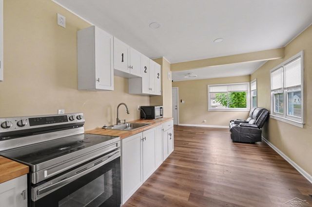 3001 Montana Avenue, Flint, MI 48506