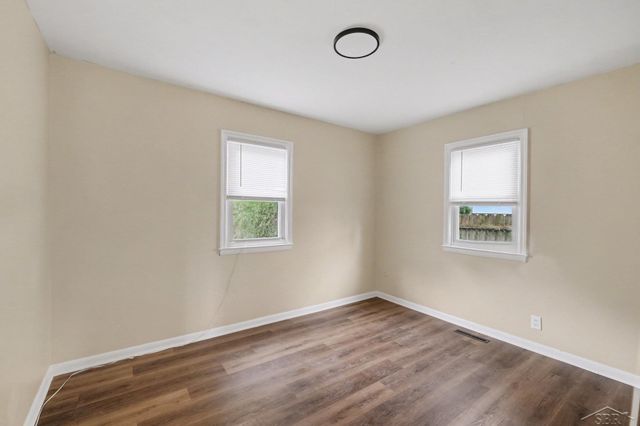 3001 Montana Avenue, Flint, MI 48506