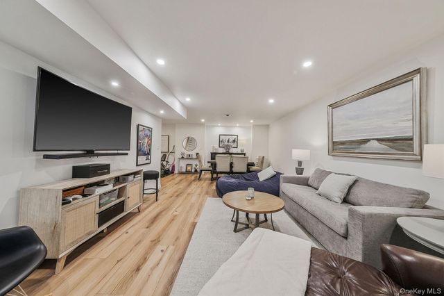 59 Farm Acre Circle, Mount Sinai, NY 11766