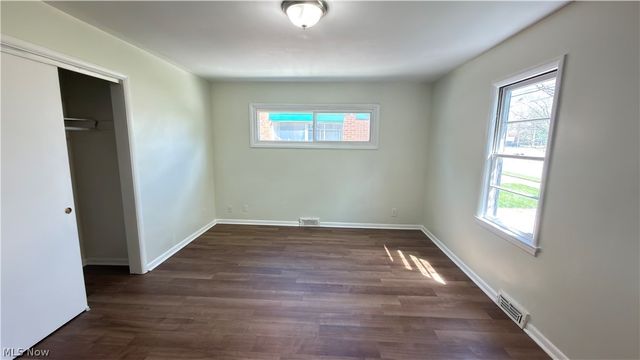 17115 Harvard Avenue, Cleveland, OH 44128