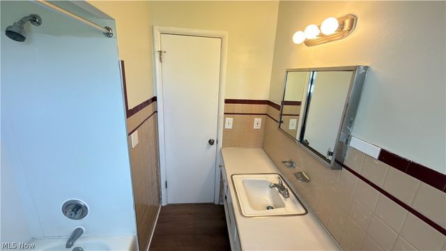 17115 Harvard Avenue, Cleveland, OH 44128