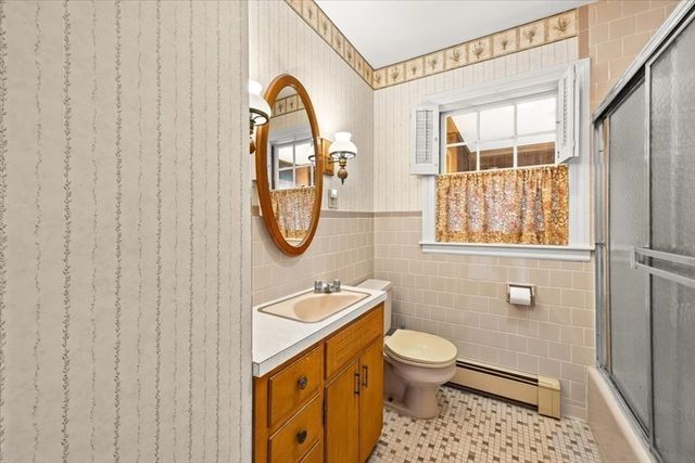 58 Randall Ave, Somerset, MA 02726