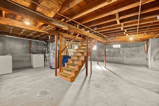 58 Randall Ave, Somerset, MA 02726