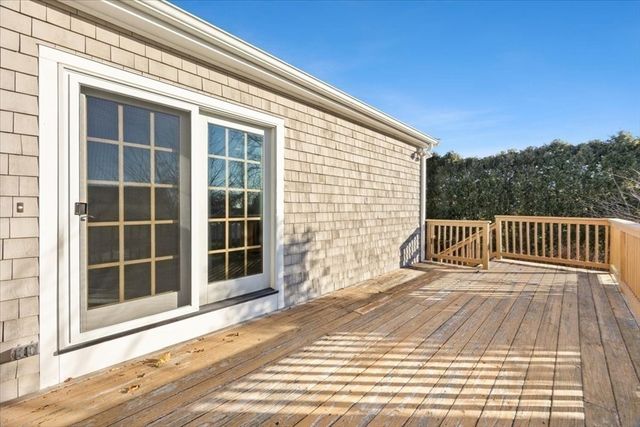 58 Randall Ave, Somerset, MA 02726