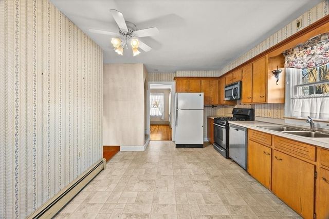 58 Randall Ave, Somerset, MA 02726