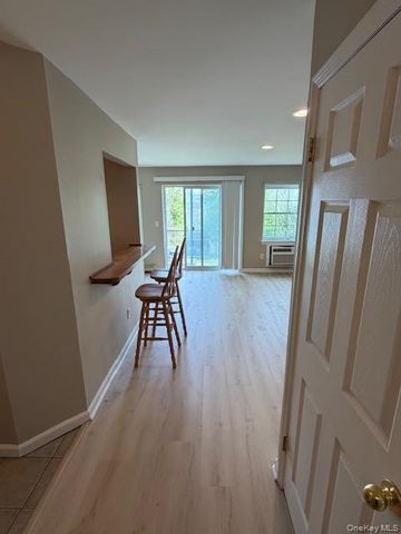 23 Lexington Hill 7, Harriman, NY 10926