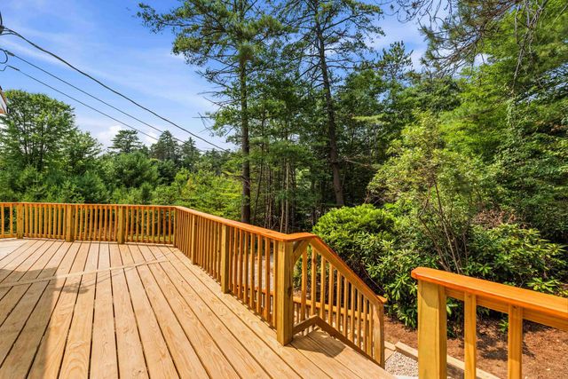 17 Fairway Drive, New Hampton, NH 03256