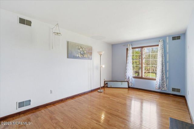 1612 Otter Drive, Toms River, NJ 08755