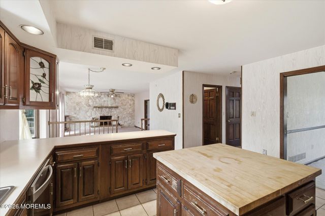 1612 Otter Drive, Toms River, NJ 08755