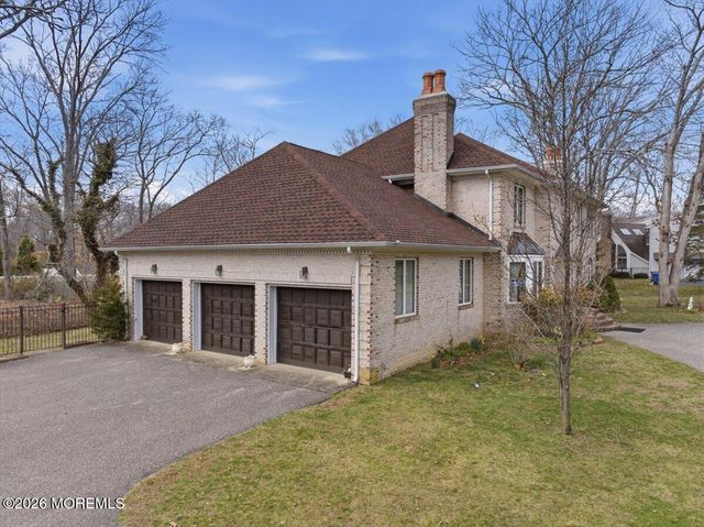 1612 Otter Drive, Toms River, NJ 08755