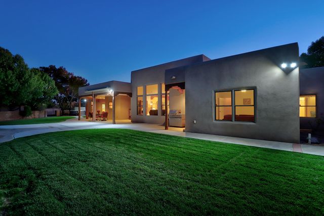 9175 Wilshire Avenue NE, Albuquerque, NM 87122