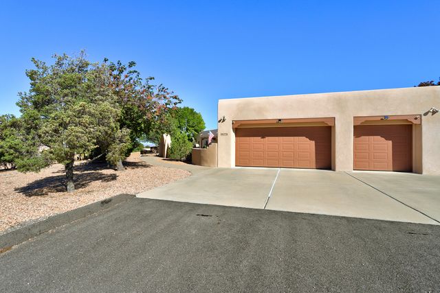 9175 Wilshire Avenue NE, Albuquerque, NM 87122
