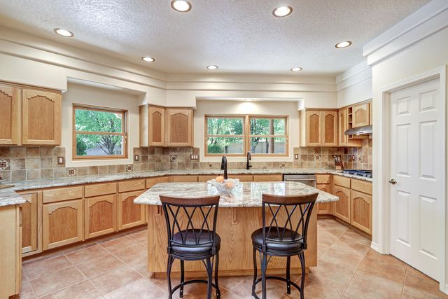 9175 Wilshire Avenue NE, Albuquerque, NM 87122