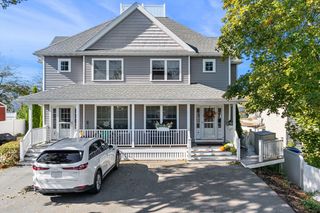 2-4 Gracie Ln 4, Swampscott, MA 01907