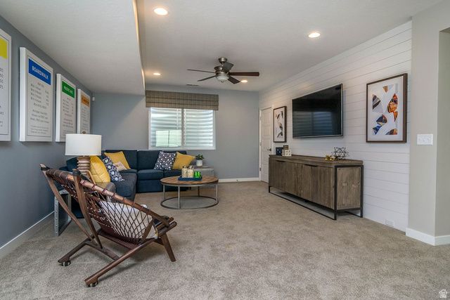 913 W HALVORSEN PKWY, Saratoga Springs, UT 84045