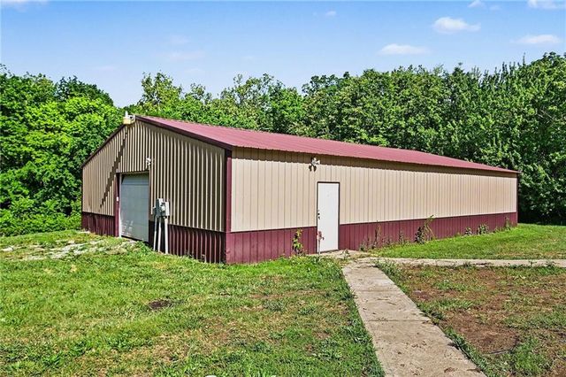 39232 Fitch Road, Richmond, MO 64085