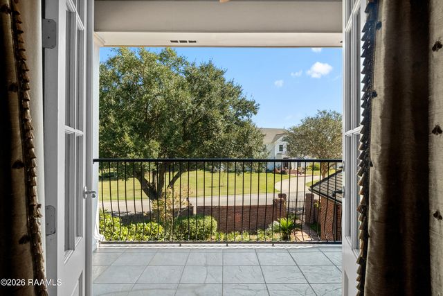 101 Mission Hills Drive, Broussard, LA 70518