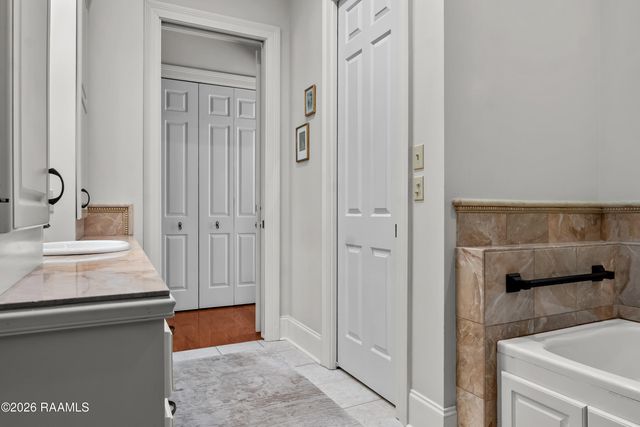 101 Mission Hills Drive, Broussard, LA 70518