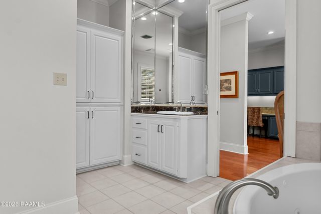 101 Mission Hills Drive, Broussard, LA 70518