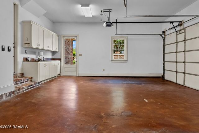 101 Mission Hills Drive, Broussard, LA 70518