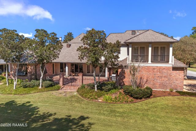 101 Mission Hills Drive, Broussard, LA 70518