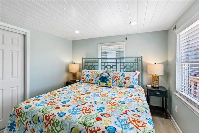 16531 Nassau Way, Jamaica Beach, TX 77554