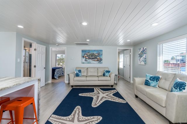 16531 Nassau Way, Jamaica Beach, TX 77554