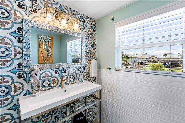 16531 Nassau Way, Jamaica Beach, TX 77554