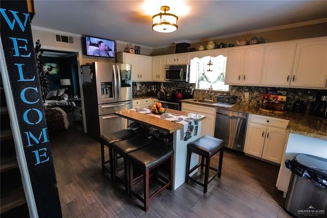1405 S Brier Street, Alton, TX 78573