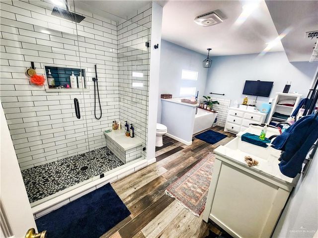 1405 S Brier Street, Alton, TX 78573
