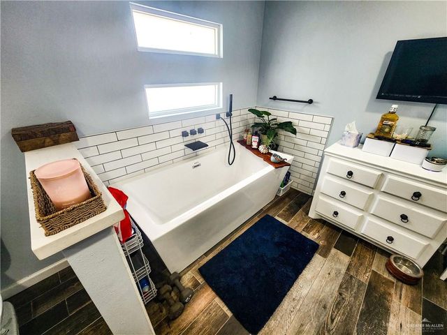 1405 S Brier Street, Alton, TX 78573
