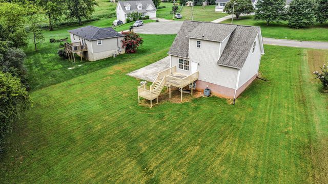 129 Apple Valley Court NE, Charleston, TN 37310