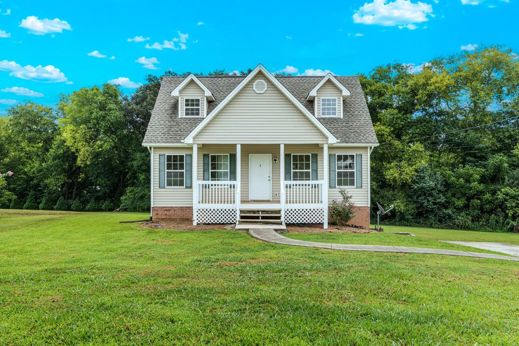 129 Apple Valley Court NE, Charleston, TN 37310
