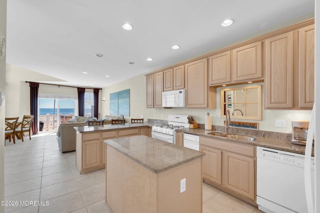 209-4 Beachfront, Manasquan, NJ 08736