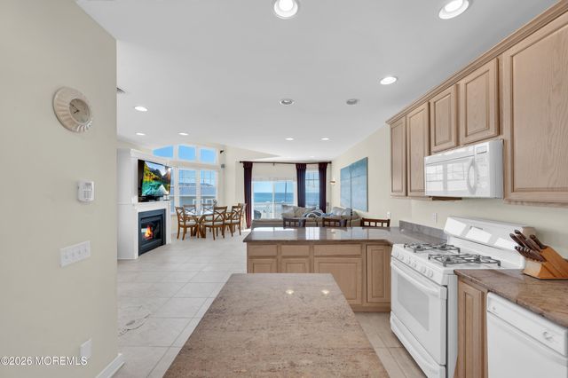 209-4 Beachfront, Manasquan, NJ 08736