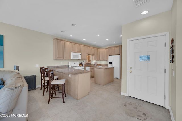 209-4 Beachfront, Manasquan, NJ 08736