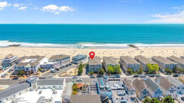 209-4 Beachfront, Manasquan, NJ 08736
