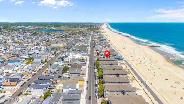 209-4 Beachfront, Manasquan, NJ 08736