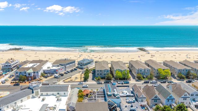 209-4 Beachfront, Manasquan, NJ 08736