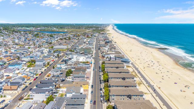 209-4 Beachfront, Manasquan, NJ 08736