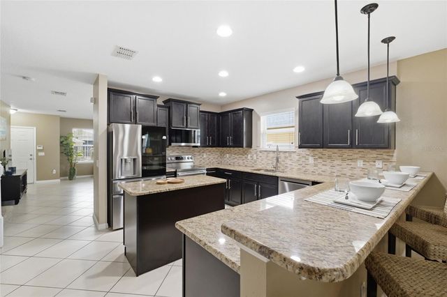 722 BLACK EAGLE DRIVE, Groveland, FL 34736