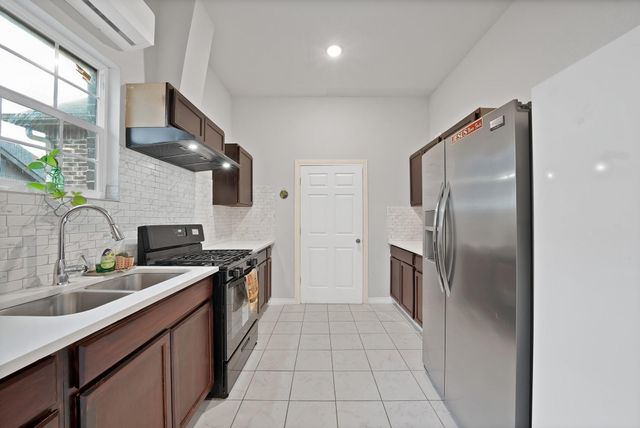 6205 Bellaire Drive S, Fort Worth, TX 76132