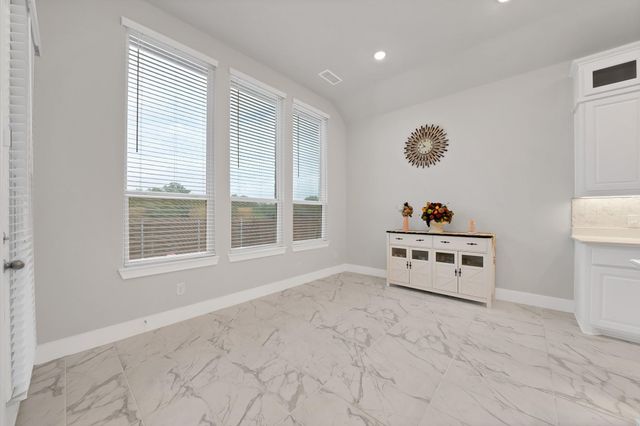 6205 Bellaire Drive S, Fort Worth, TX 76132