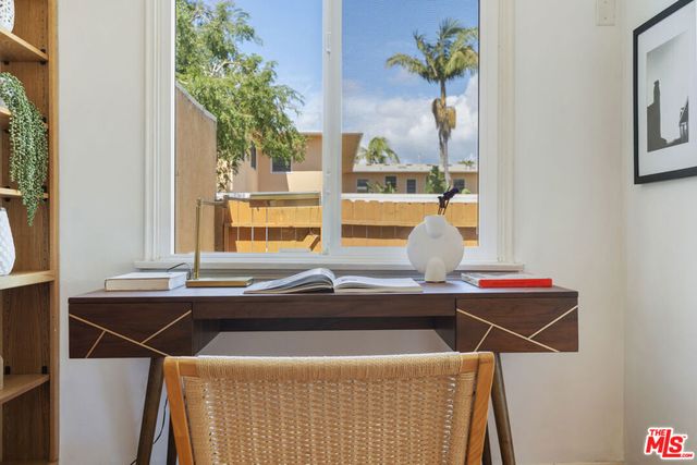 1113 Palms Boulevard, Venice, CA 90291