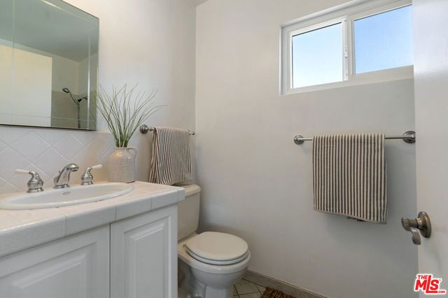 1113 Palms Boulevard, Venice, CA 90291